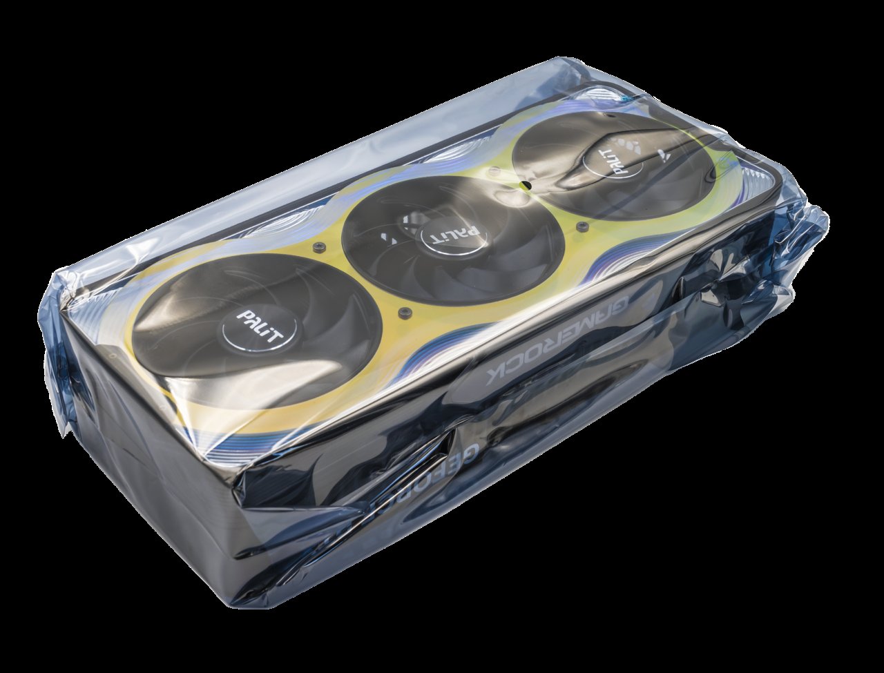 Placa de vídeo GeForce RTX 5090 embalada em saco antiestático (modelo ilustrativo de outra marca)