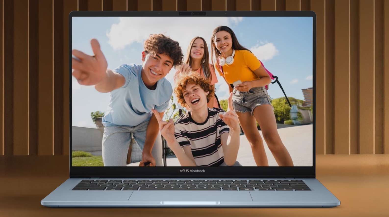 ASUS Vivobook S14 com tela de 14 polegadas em proporção 16:10