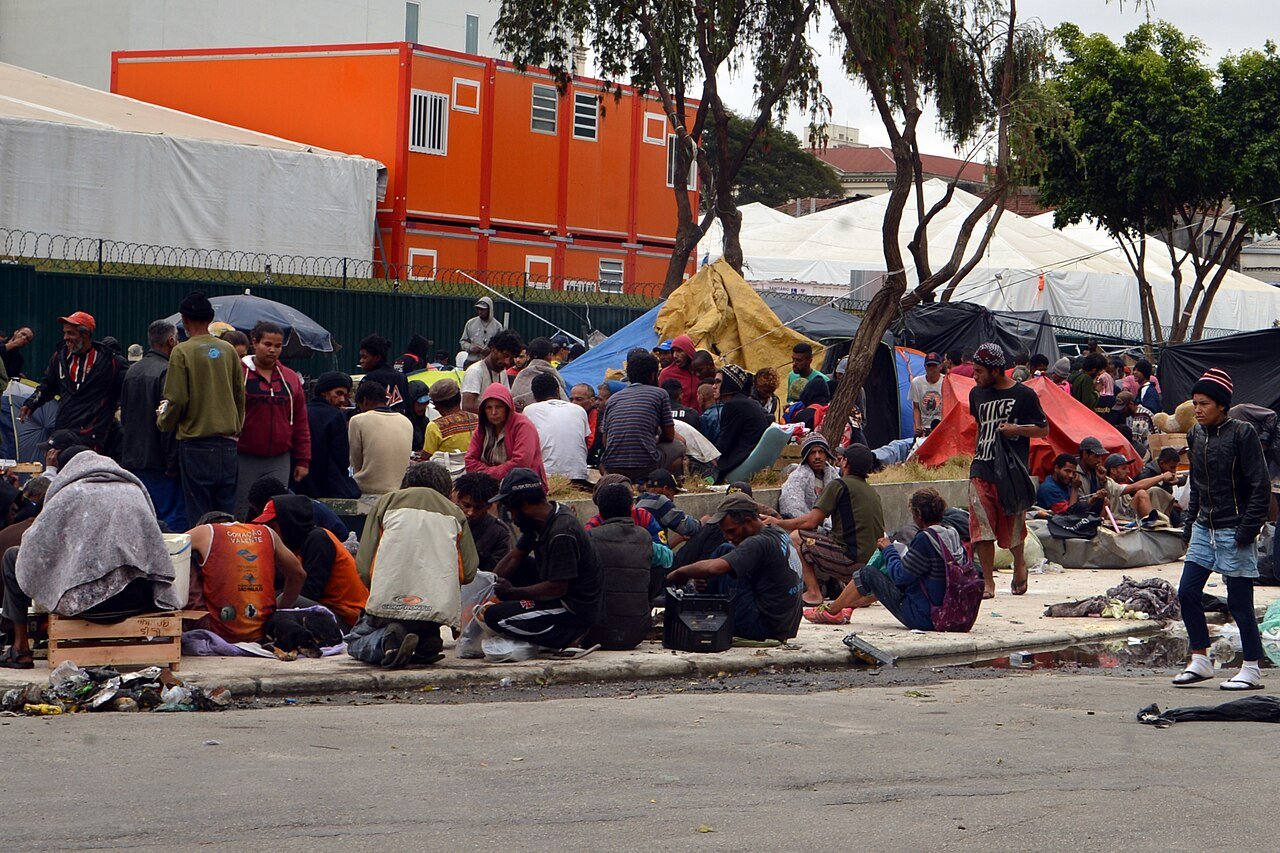 Concentração de usuários na região da Cracolândia, no centro de São Paulo, em 2017