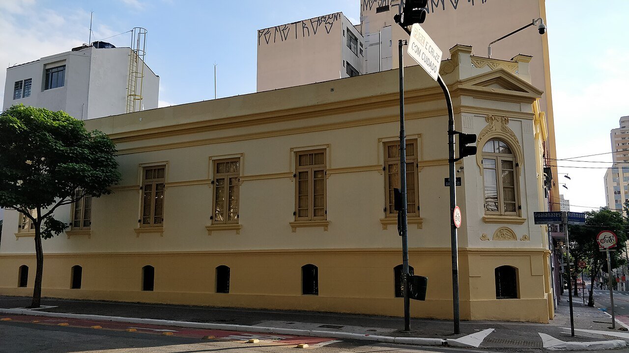 Casarão na Alameda Nothmann, no bairro Campos Elíseos, região central de São Paulo