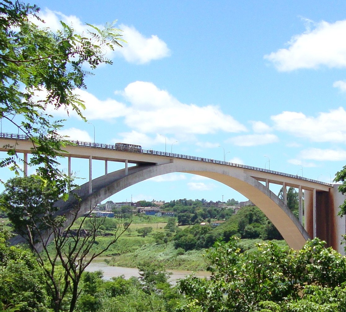 Ponte da Amizade, entre Foz do Iguaçu e Ciudad del Este